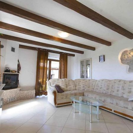 Holiday Home In Dolenja Vas - Istrien 51825 外观 照片